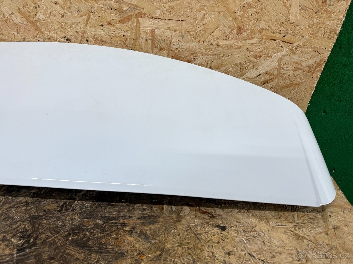 TŘETÍ BRZDOVÉ SVĚTLO SE SPOJLEREM LAND ROVER DISCOVERY SPORT - 2