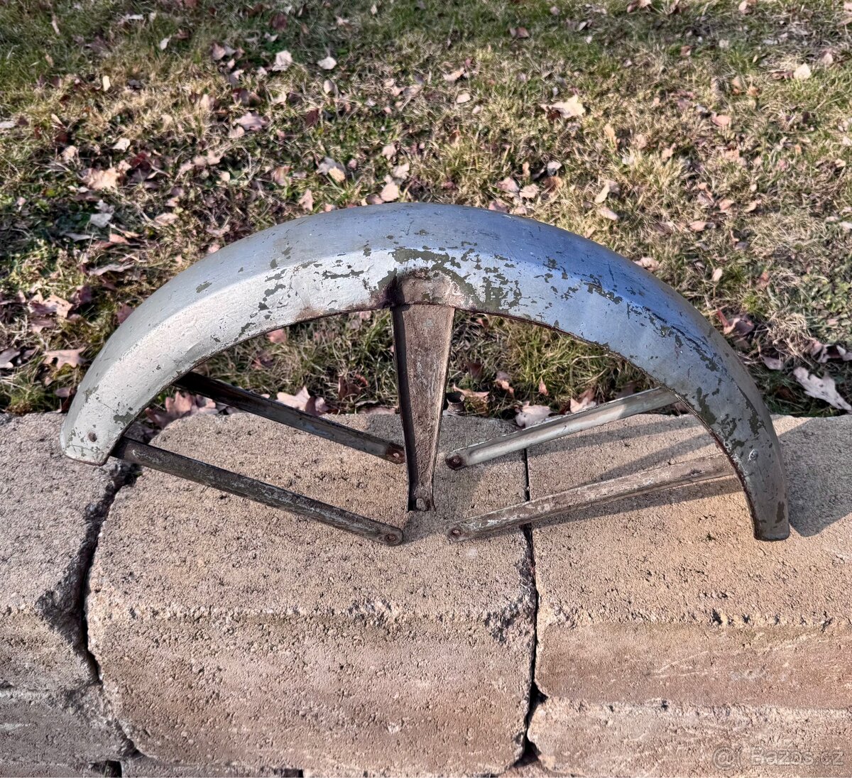 Jawa 350 634 - přední blatník - 2