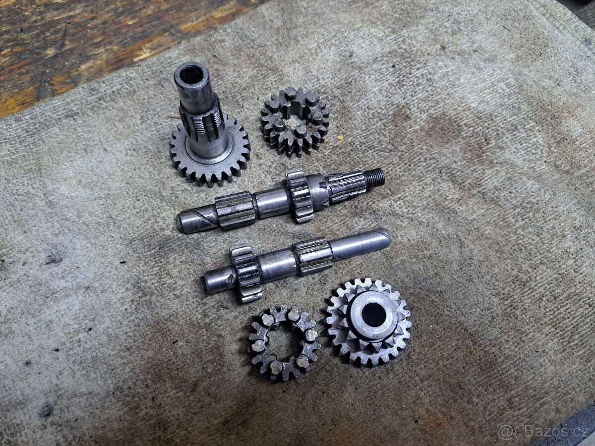 Jawa 50 20,21,23 pionýr převodovka - 2