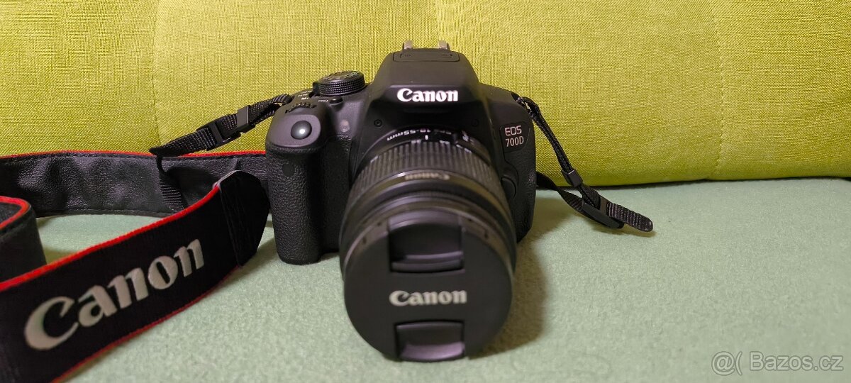 Digitální fotoaparát Canon EOS 700D - 2