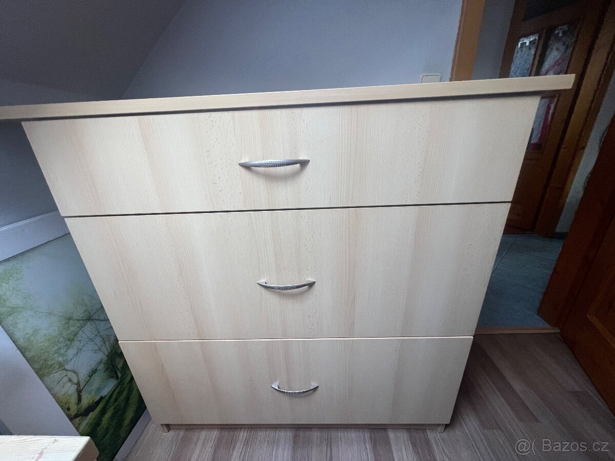 Komoda - 2