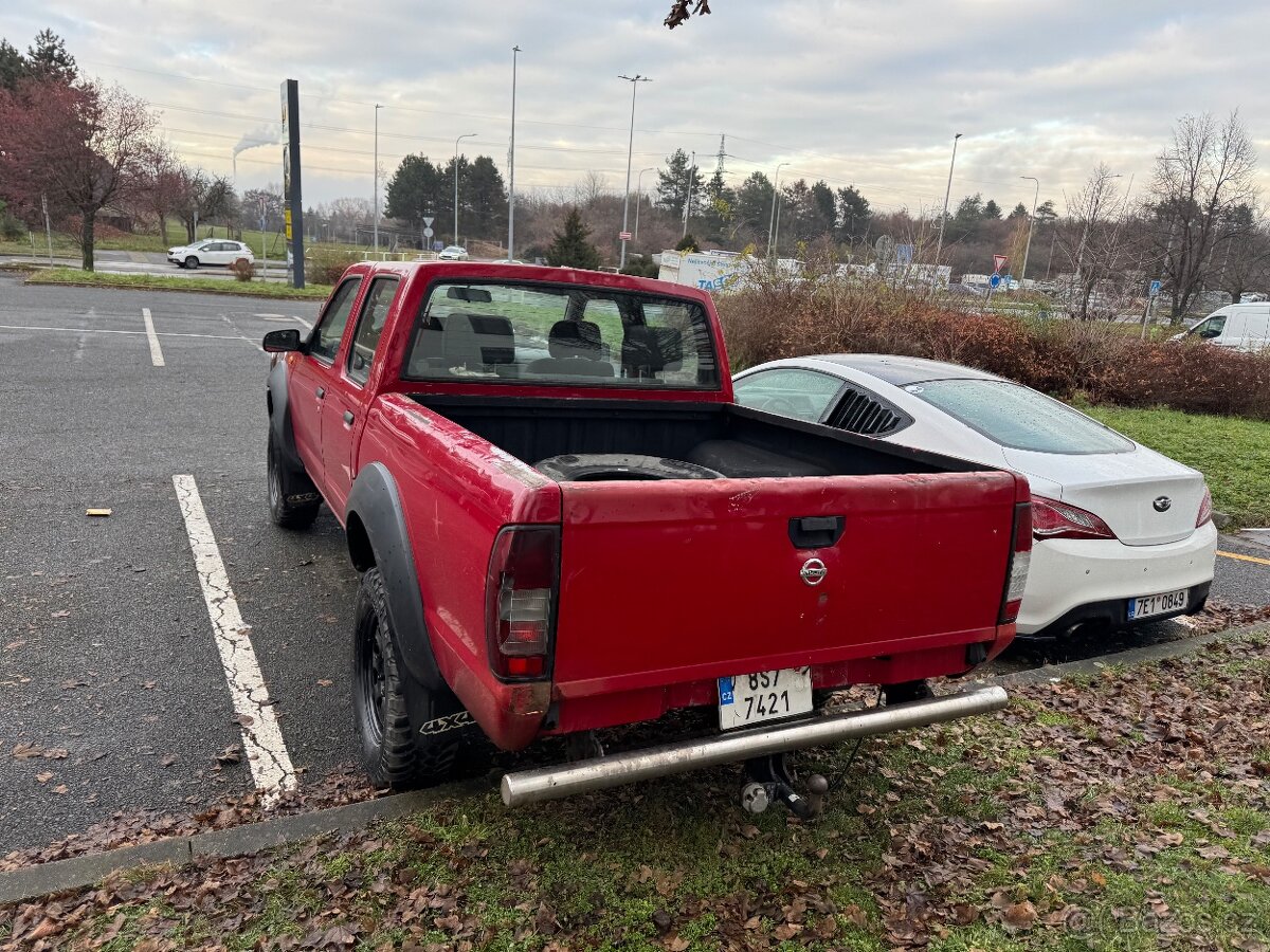 Nissan Navara np300 - 2