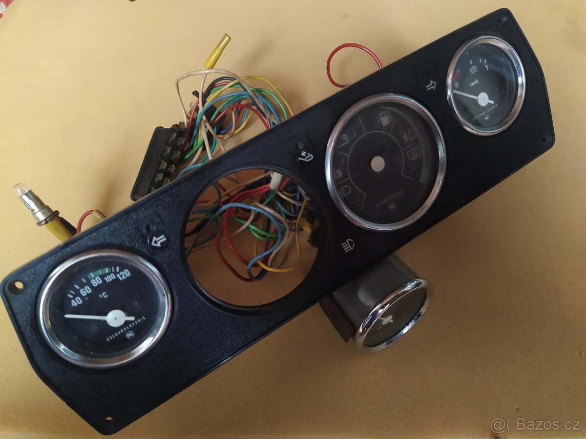 Budíky Škoda 105-120 - 2