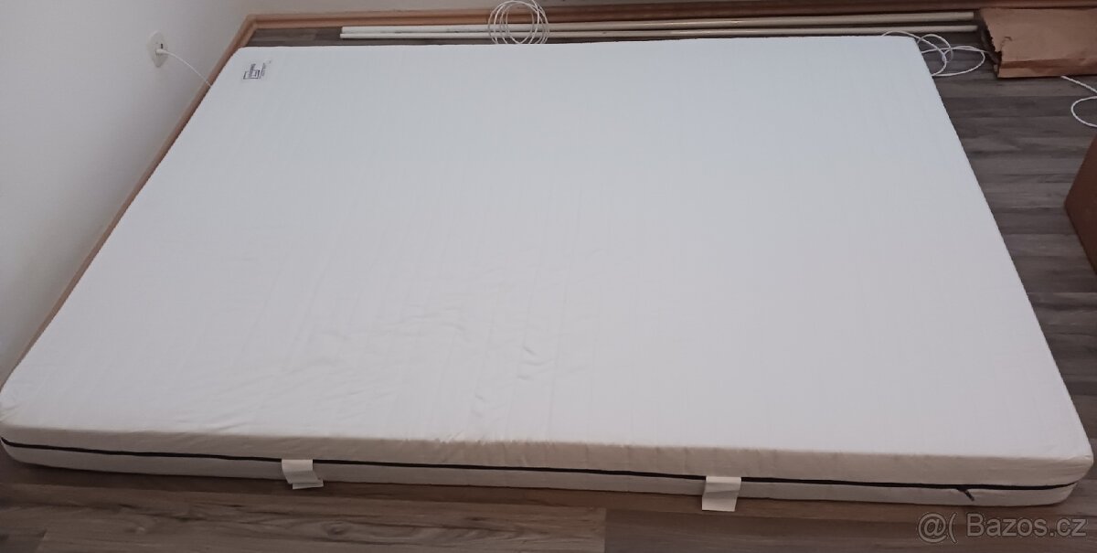 Pěnová matrace 140×200 cm - 2