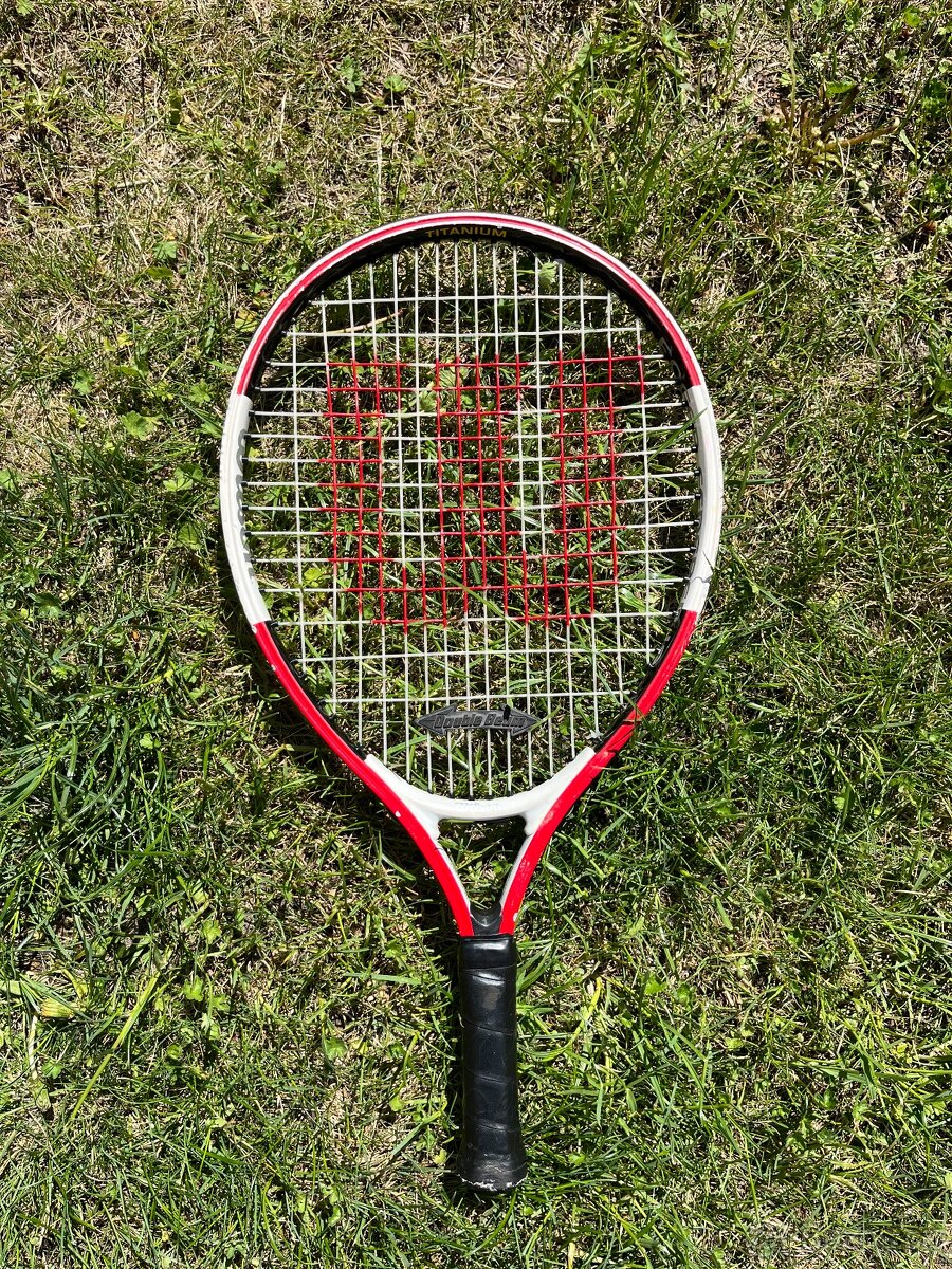 Dětská tenisová raketa Wilson Titanium - 2