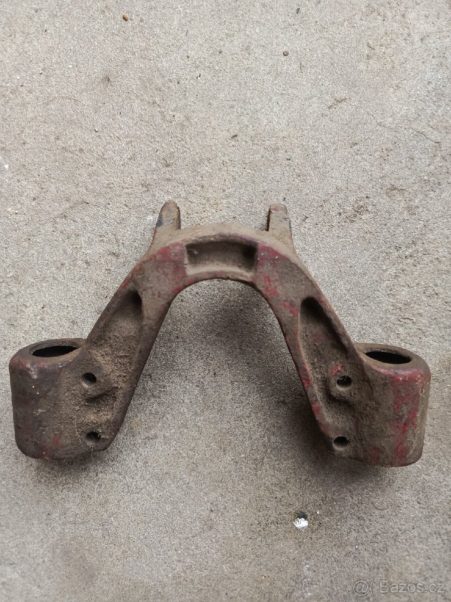 Podkova Jawa pérák - 2