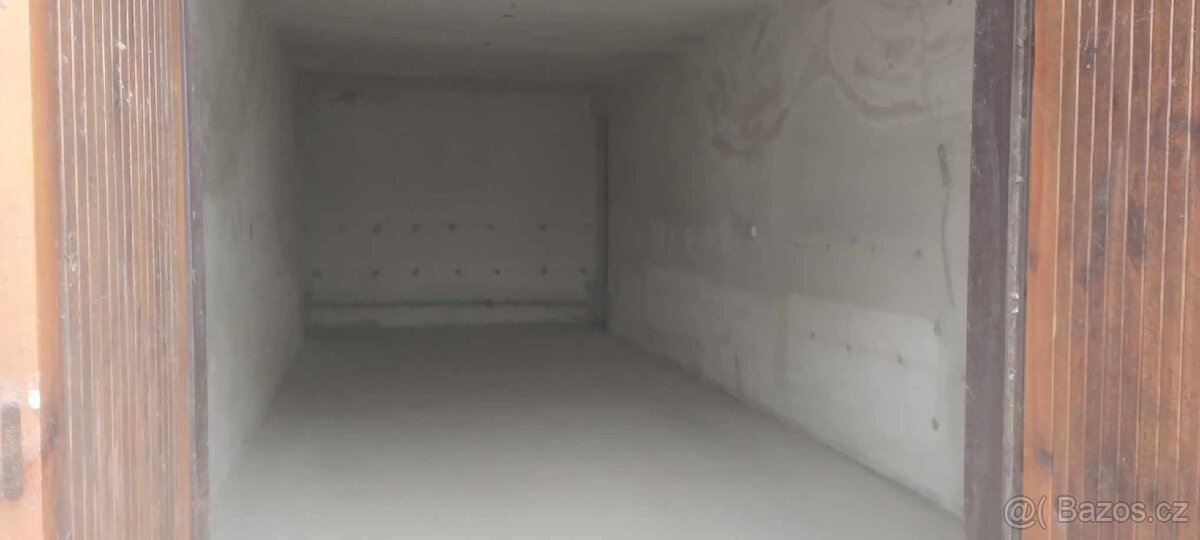 Prostor k pronajmu - 2
