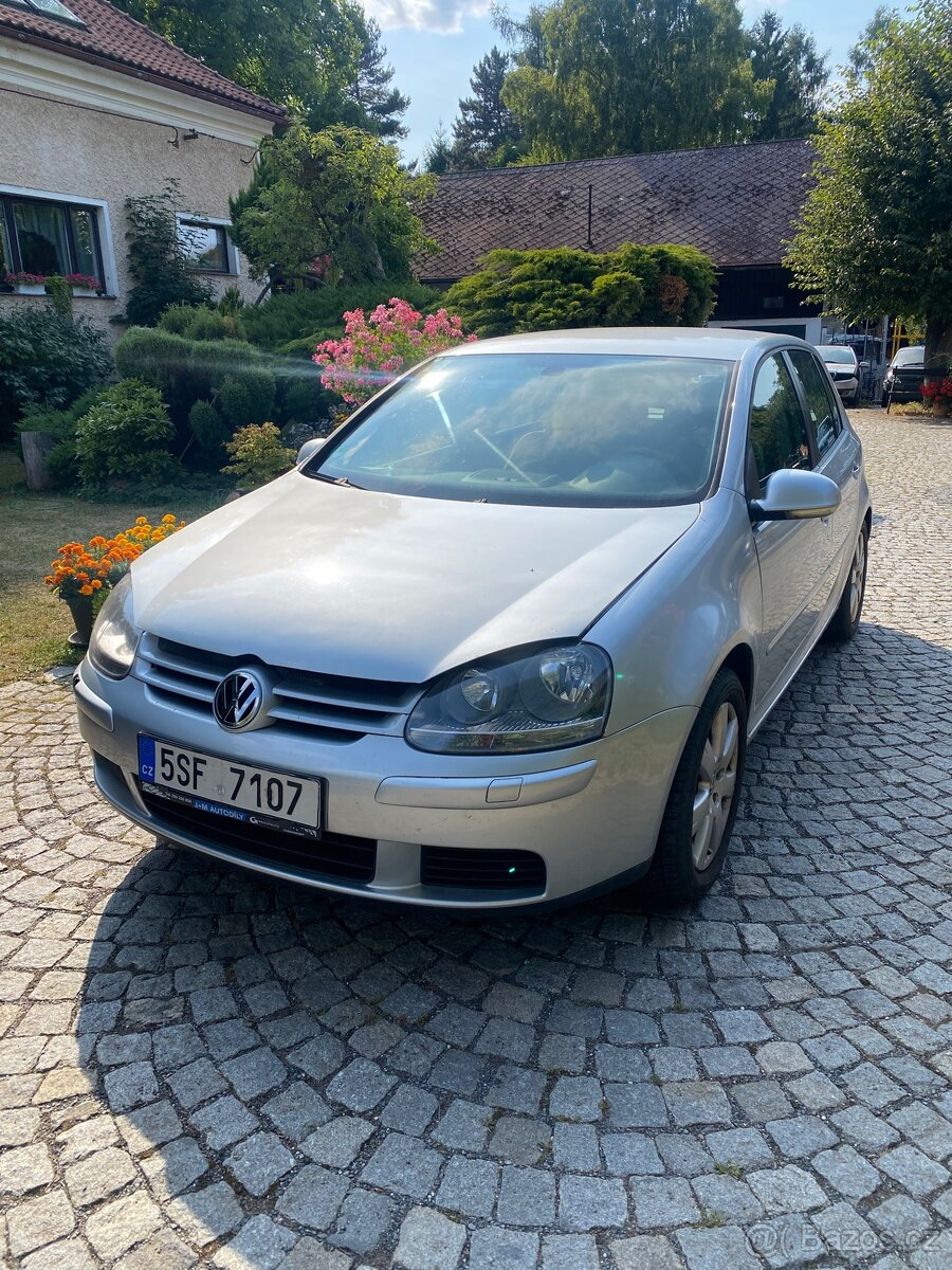 VW Golf 5 1.6FSI Náhradní díly/ND - 2