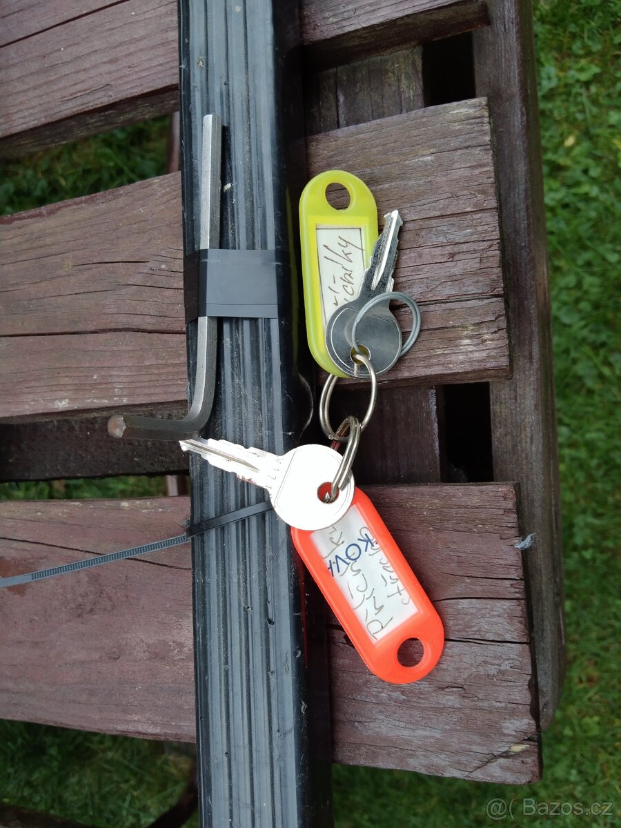 Střešní nosič Thule Velsatis - 2