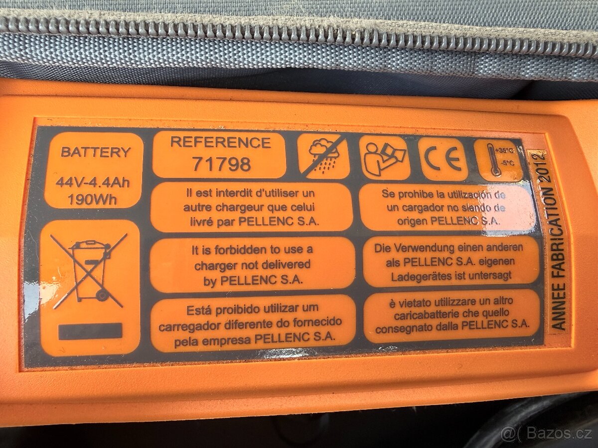 nůžky Pellenc na vinici - 2