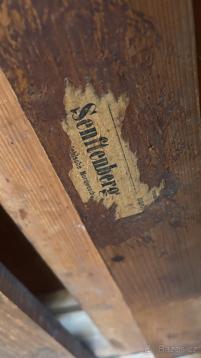 Prodám starožitný stůl - 2