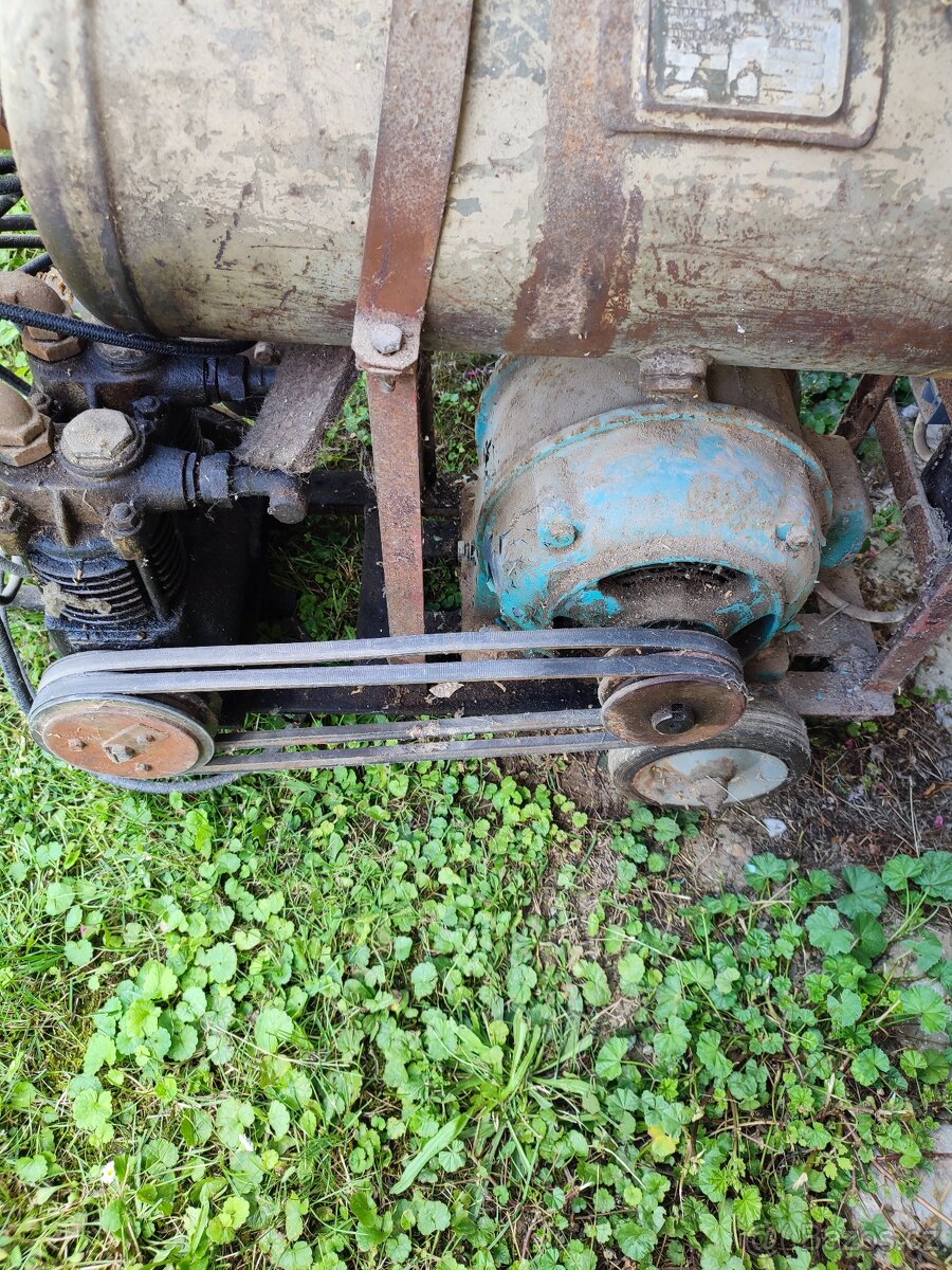 Starý kompresor - 2