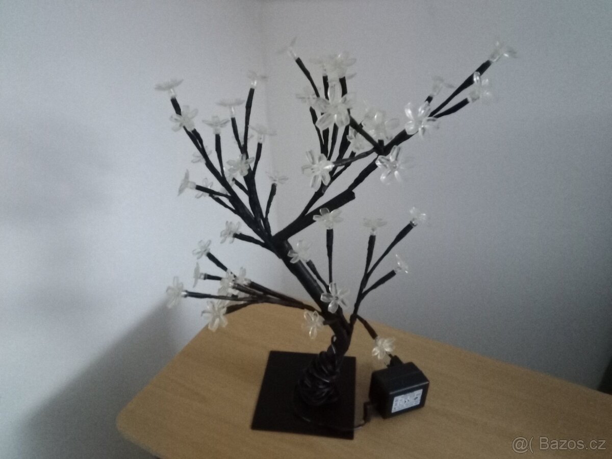 Prodám led lampu strom - 2