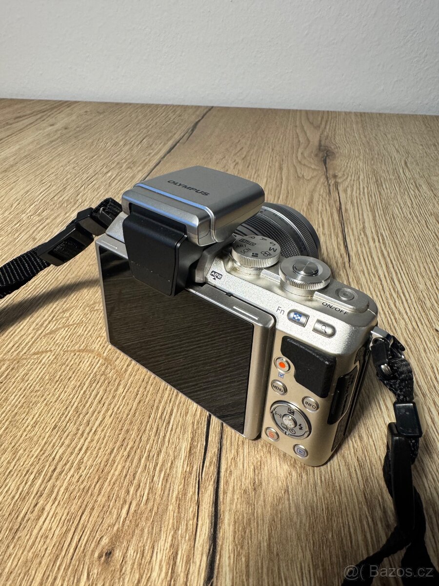 Fotoaparát Olympus Pen lite E-PL 7 - 2