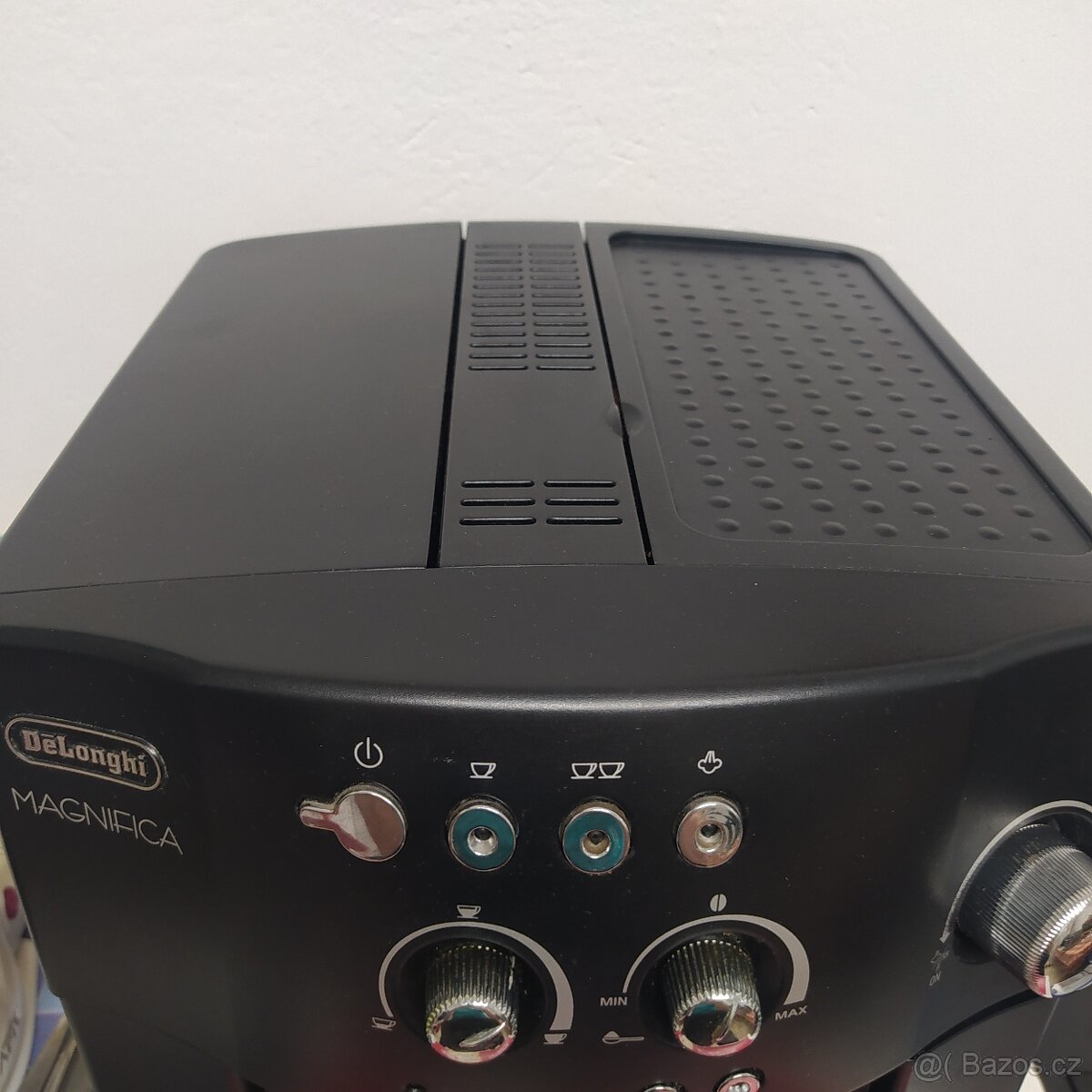 Kávovar DeLonghi MAGNIFICA. - 2