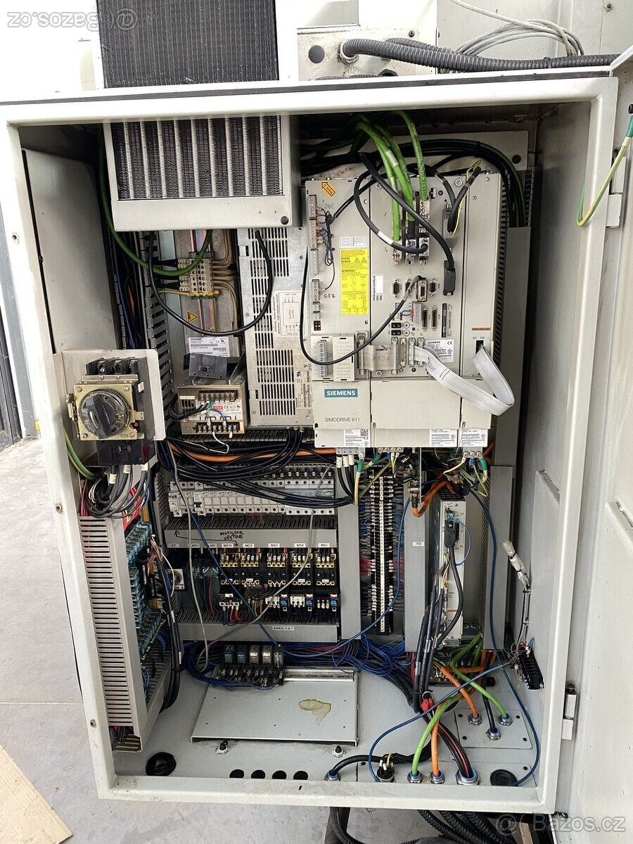 Obráběcí centrum INTOS VOC 1000 - SLEVA - 2