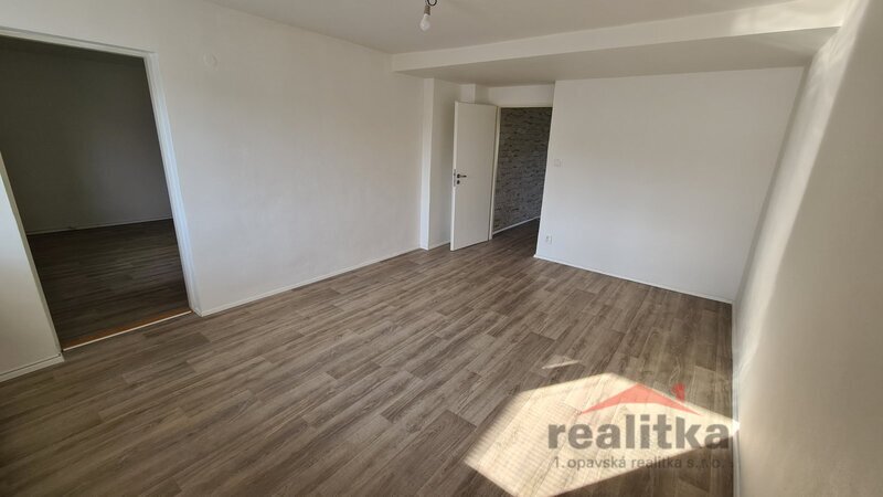 Pronájem bytu 90 m2, 3+1 se zahradou v rodinném domě, Hněvoš - 2