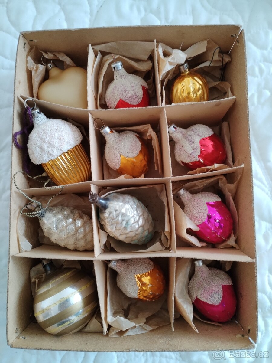 Staré ozdoby na stromeček. - 2