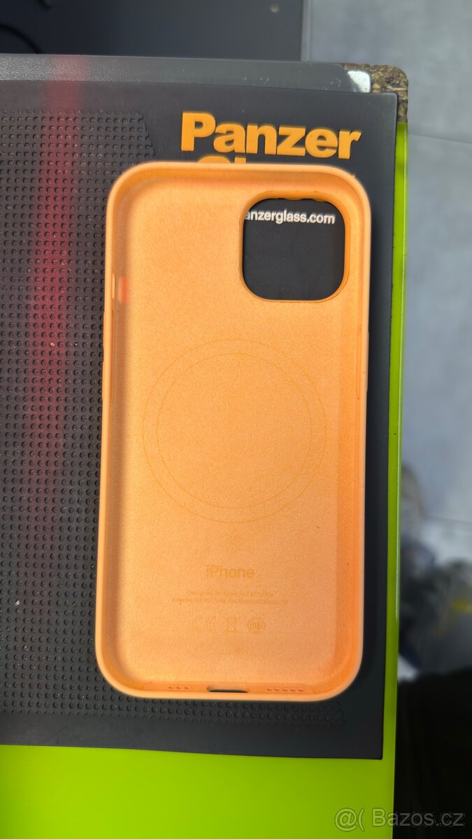 Originální Apple silikonový kryt na iPhone 15 – oranžový - 2