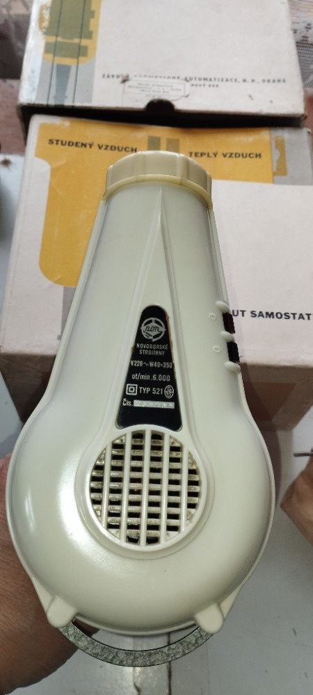 Starý vysoušeč vlasů (fén) Typ 521 - 2