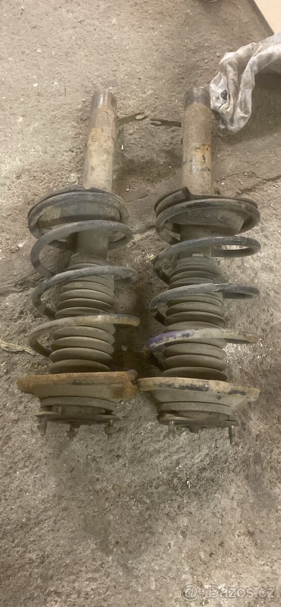 Ford focus mk1 sedan - 2