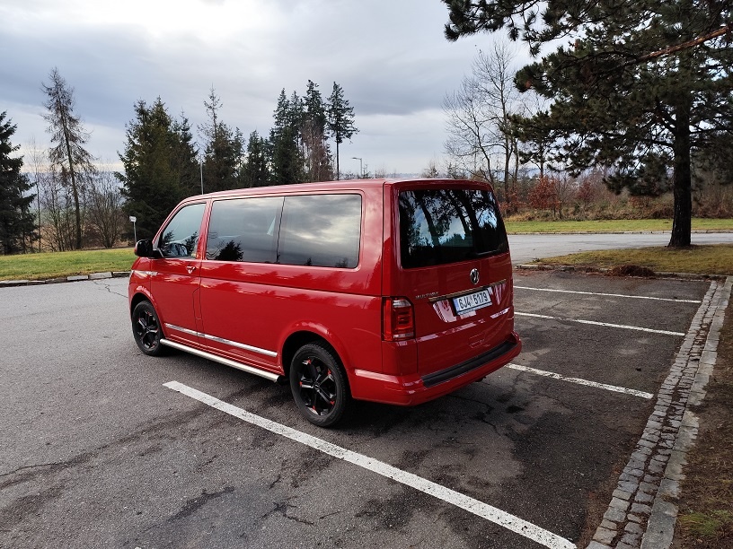 Volkswagen Multivan - 2