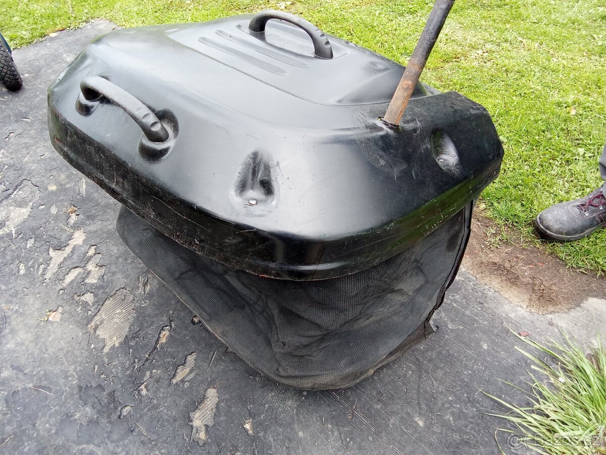 Koš na zahradní traktor MTD 150 - 2