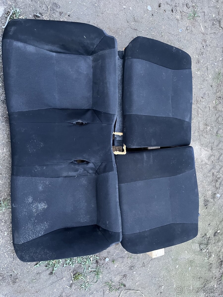 Zadní sedačky Toyota Celica T23 7g 1999-2006 - 2