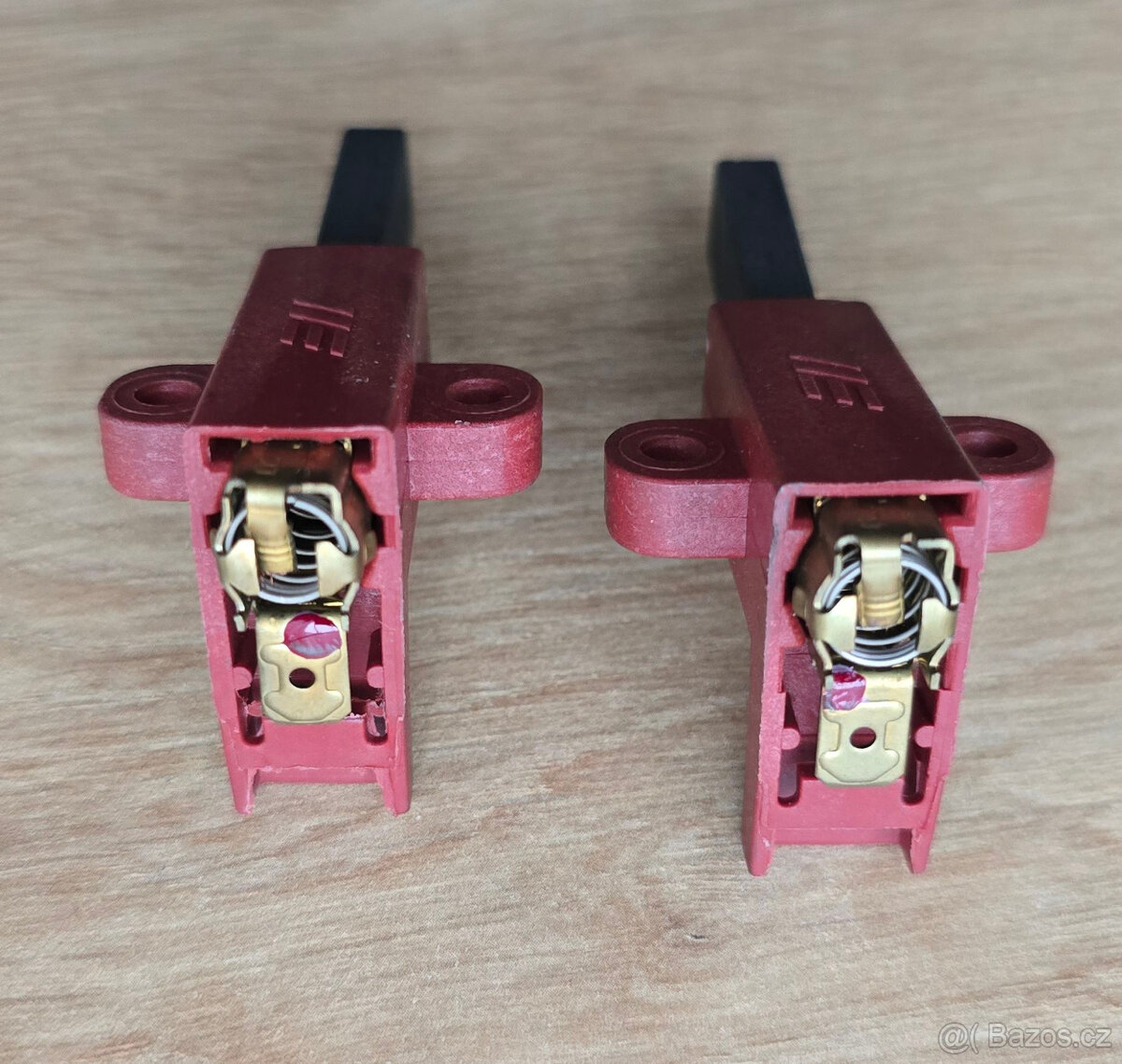 Uhlíky do centrálního vysavače HUSKY nové - 2