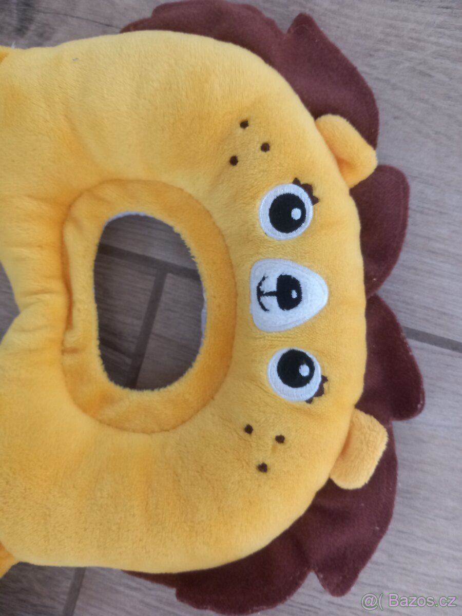 Nakrčnik s opěrkou hlavy do autosedačky lev - 2