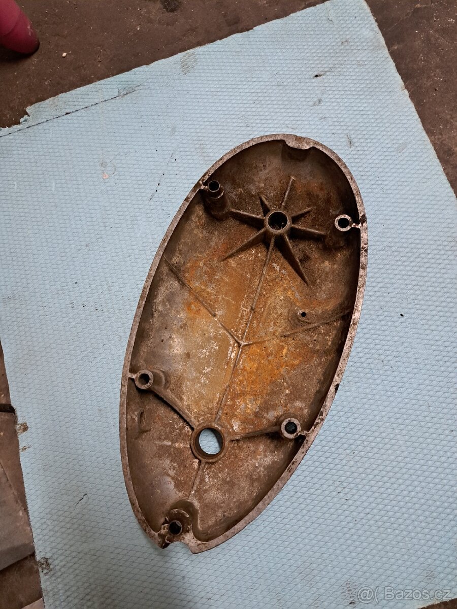 Jawa 250/559 Víko spojky - 2