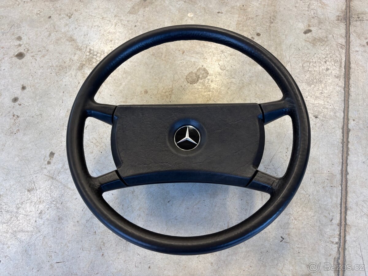 Volant mercedes w123 - 2