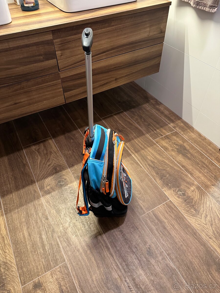 Školní taška na kolečkách - 2