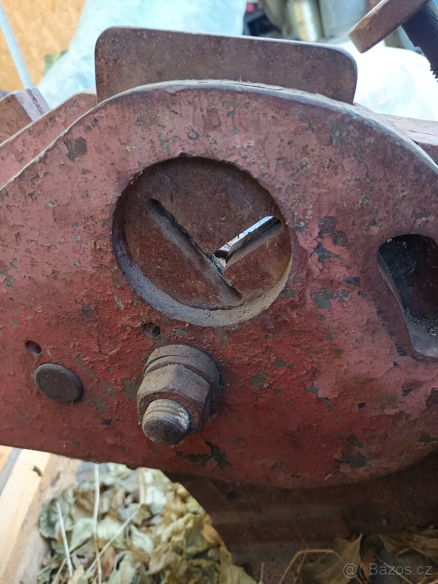 Pákové nůžky na plech a profily - 2