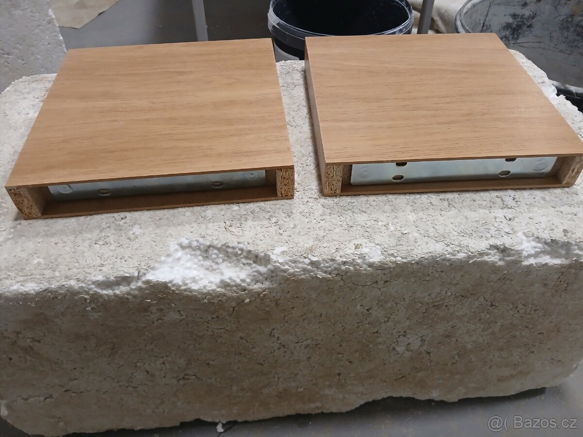 Levitující police - 2