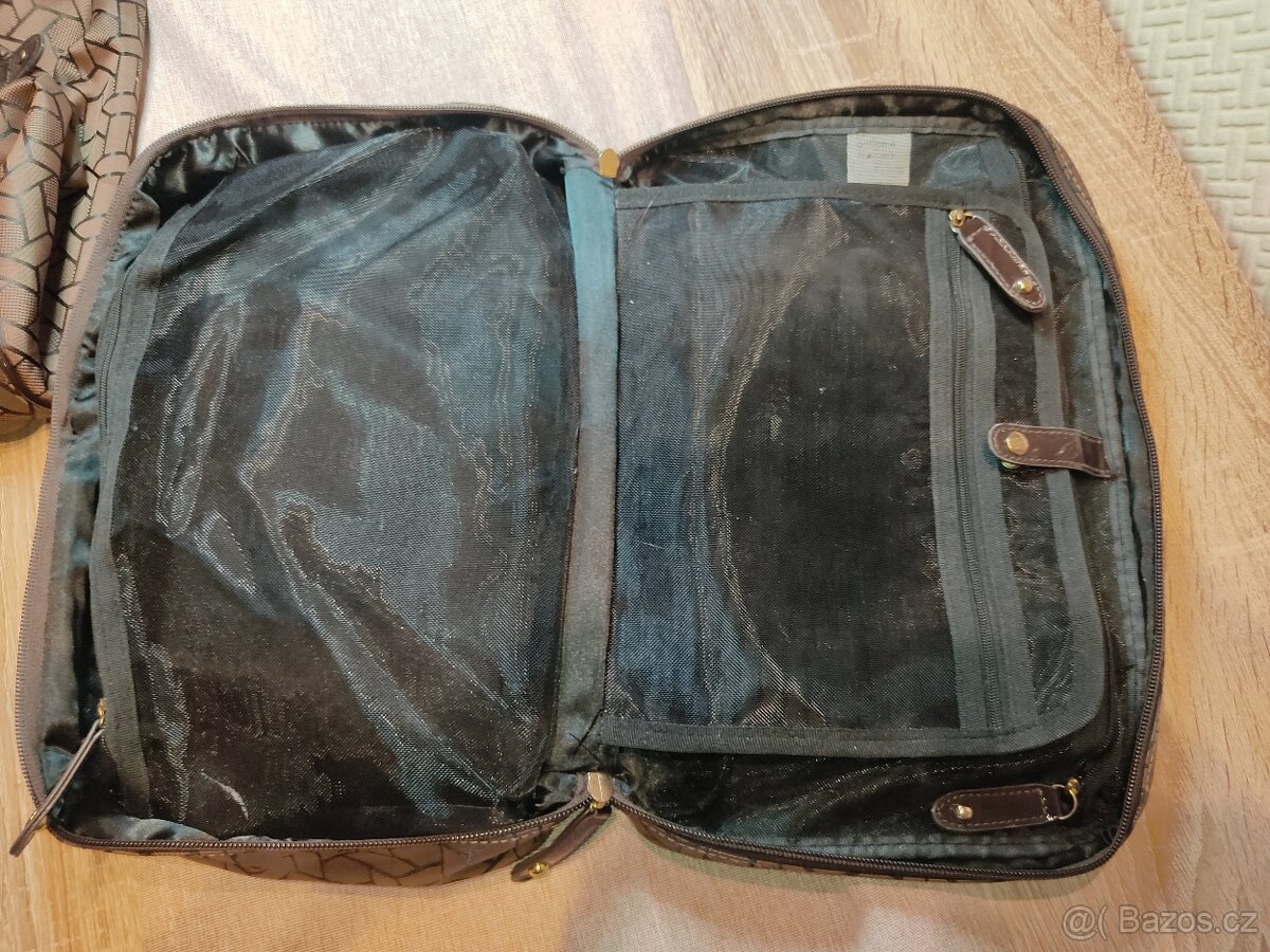 CESTOVNÍ TAŠKY -sada - 2