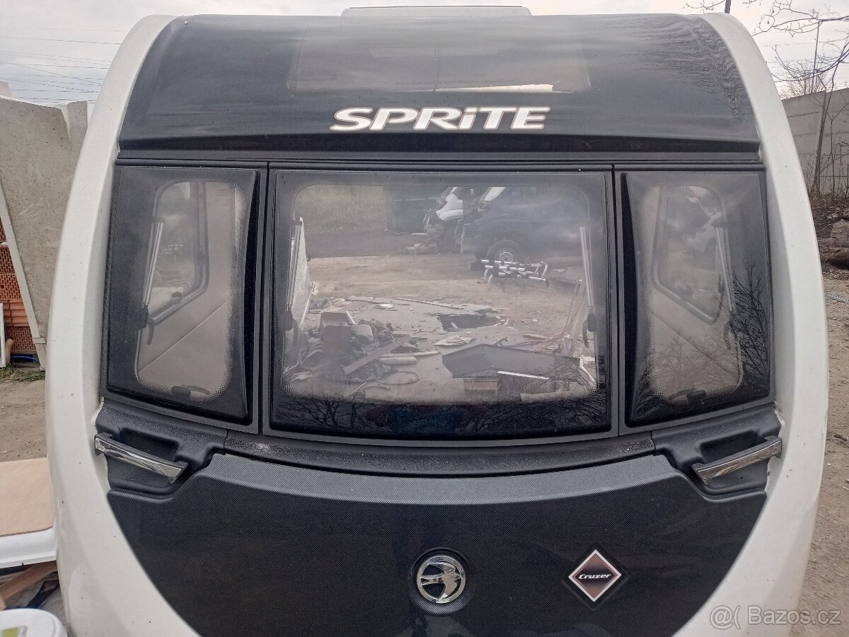 okna výklopná karavan - 2