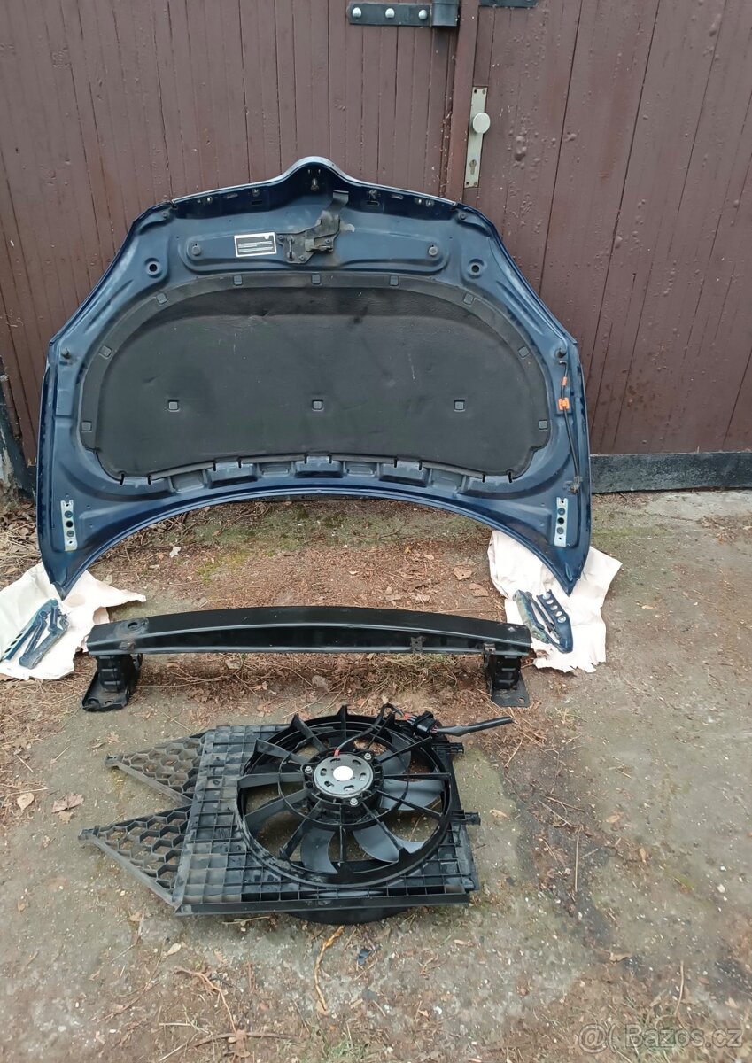 Přední kapota Fabia 2 predficelift - 2