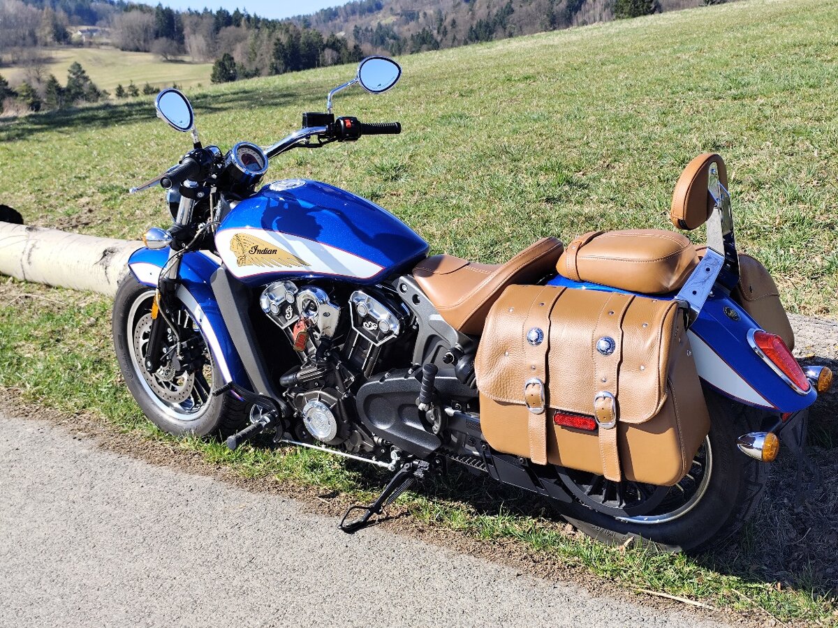 INDIAN SCOUT BOBBER - 2