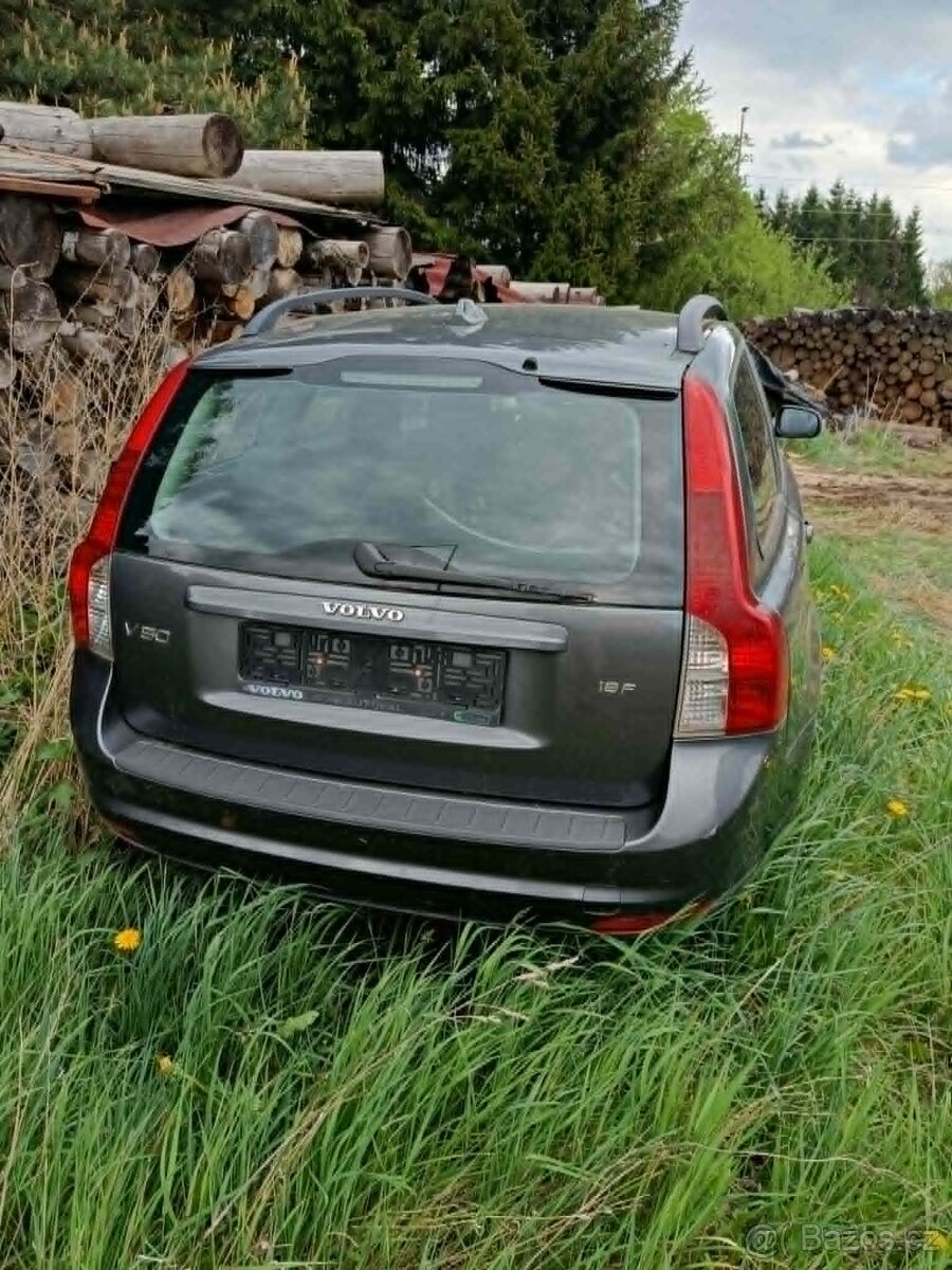 Prodám díly Volvo V 50 - 2