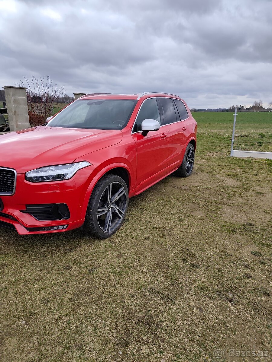 Volvo XC90 R design - 2