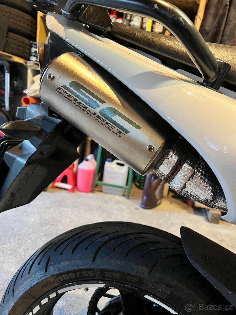Suzuki GSR 600 A2 - 2