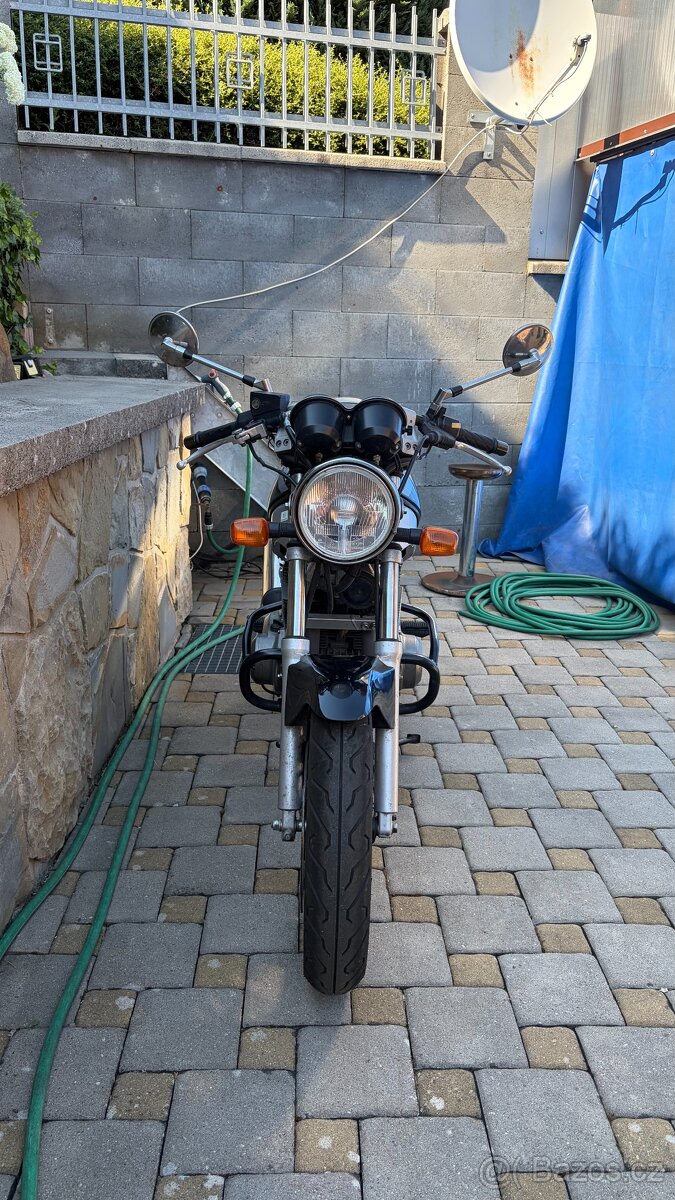 Suzuki GS500E - 2