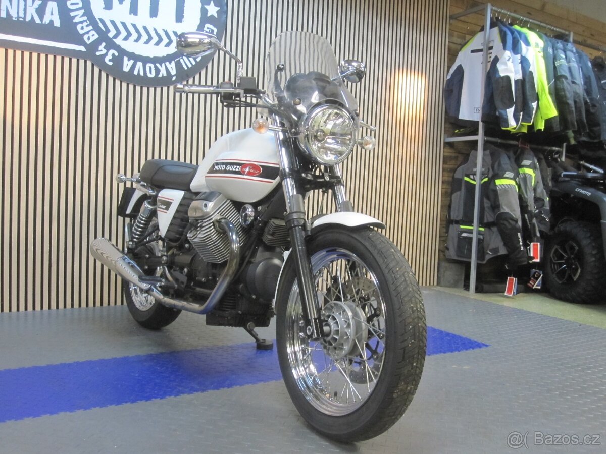MOTO GUZZI V7 - 2