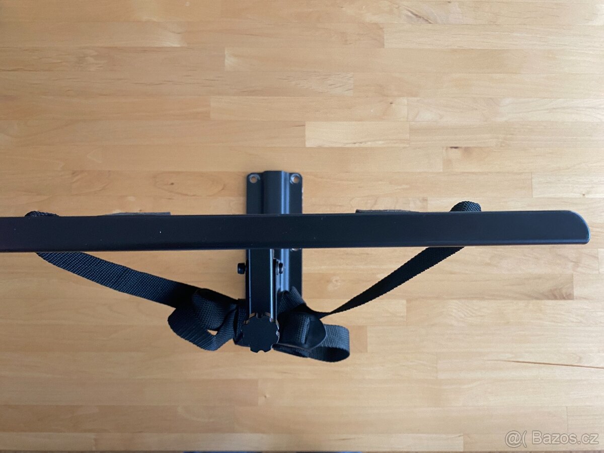 Nástěnný držák repro / TV - 28cm x 32cm - 2