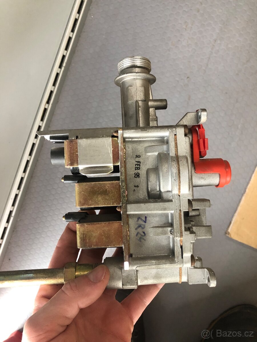 Plynová armatura Junkers - 2