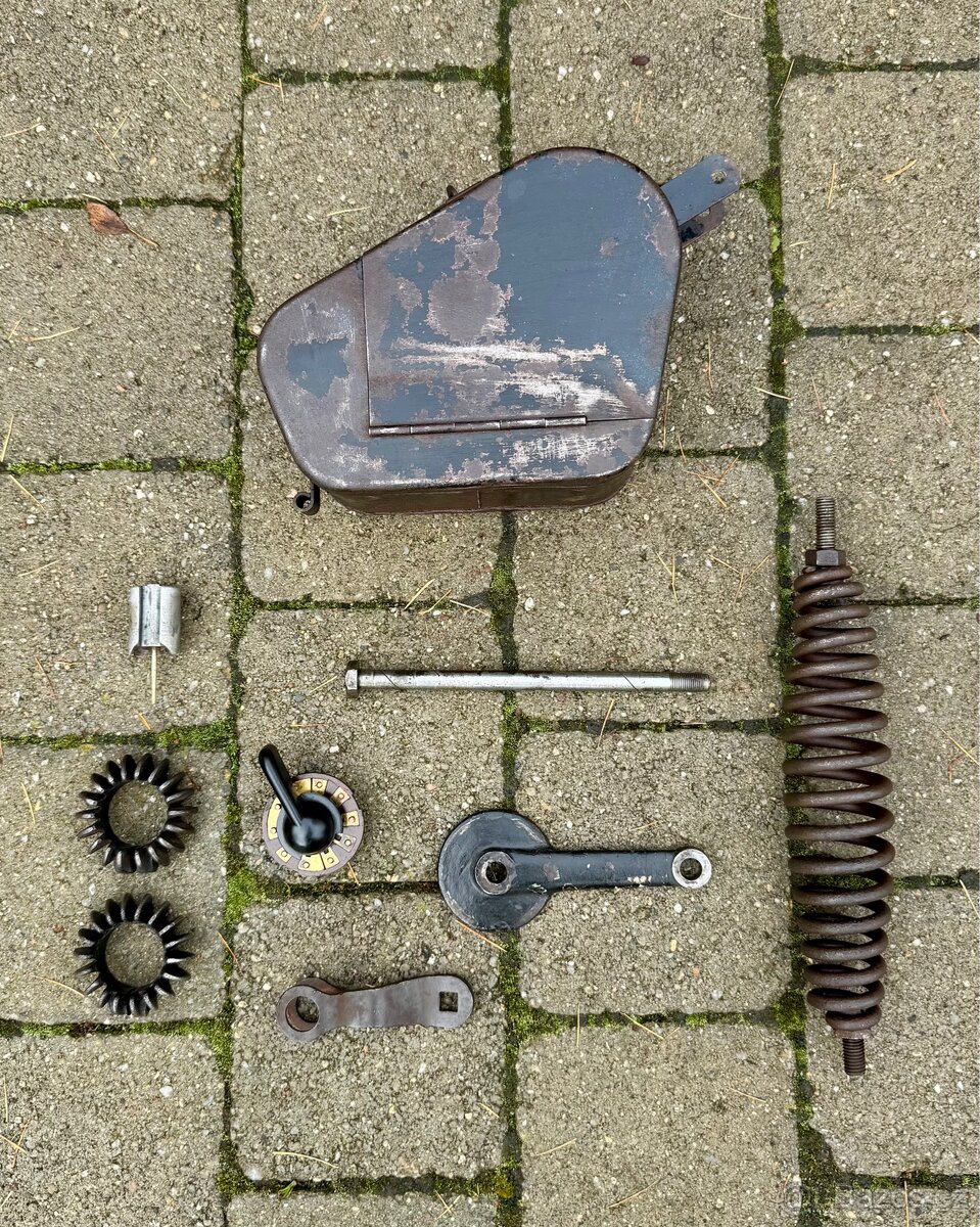 CZ 98 125 175 250 předválečná - díly - 2