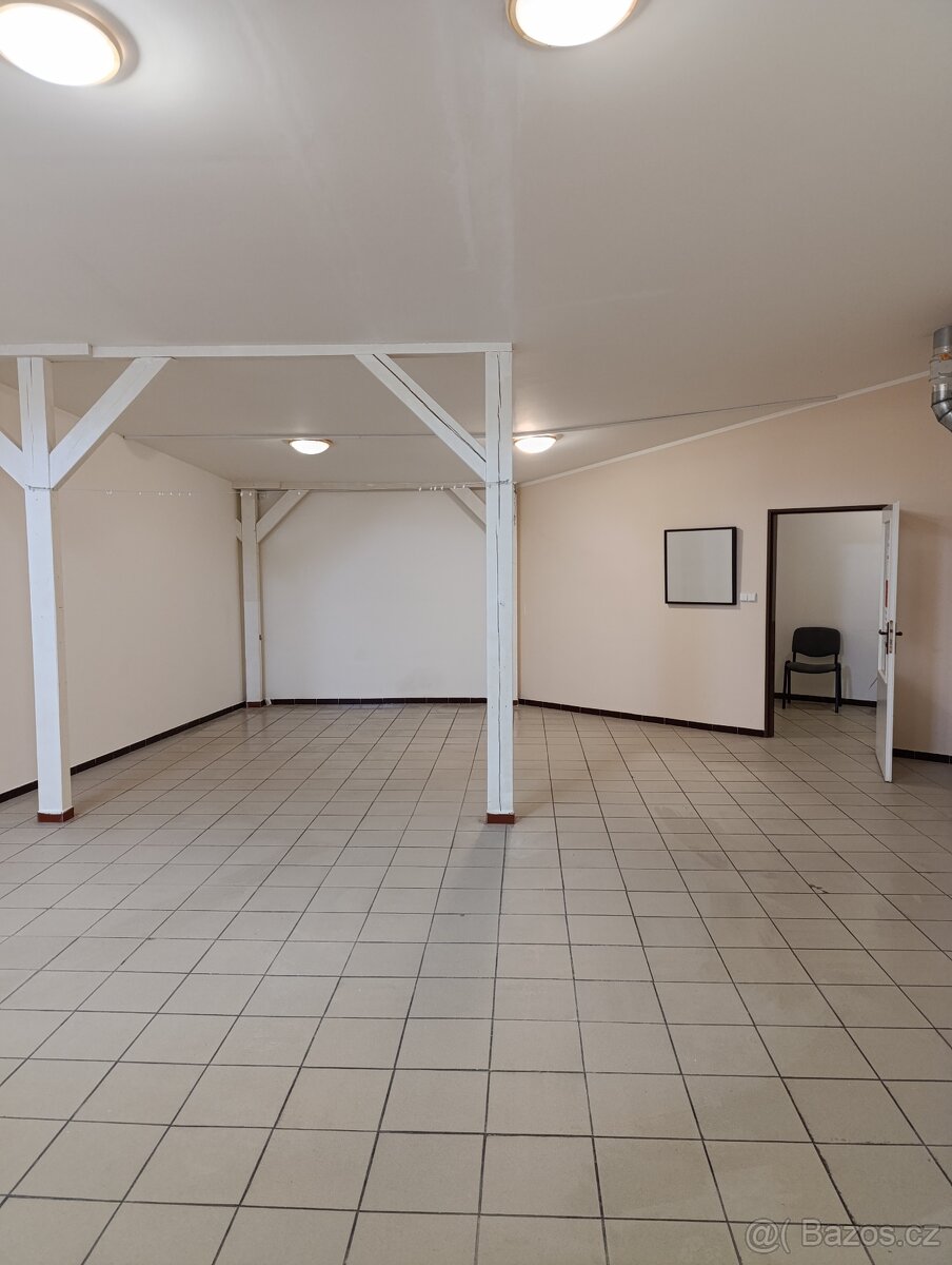 Pronájem nebyt.prostor , Vizovice náměstí - 2