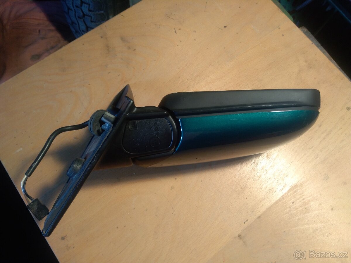 BMW E36 - levé zpětné zrcatko - 2