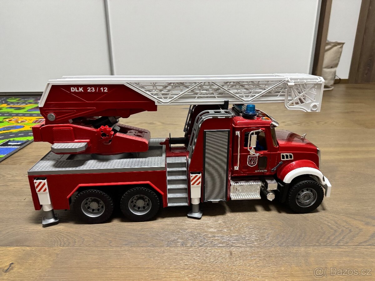 Bruder Hasicske auto - 2